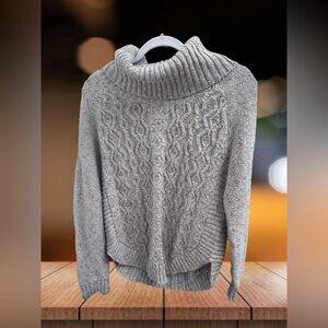 89th & Madison Heather Gray Cable Knit Turtleneck Sweater